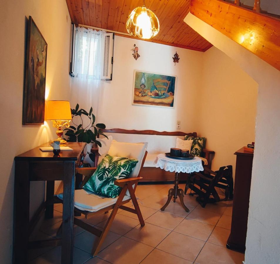 Retro Wooden House Gaios Exterior foto